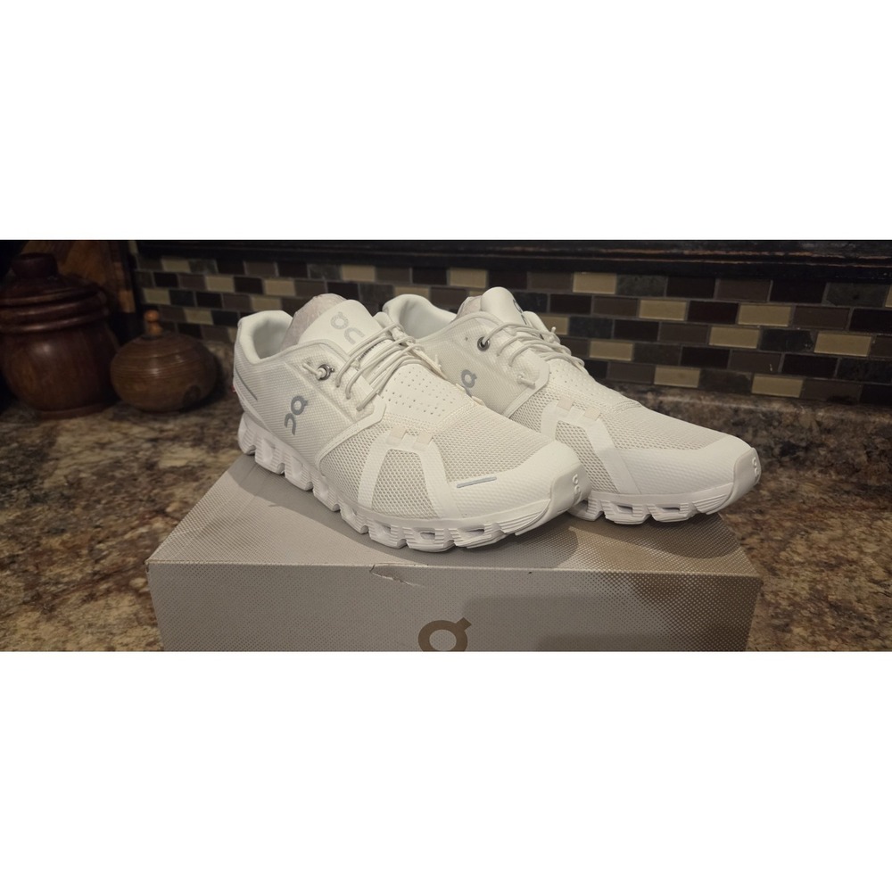 On Cloud 5 Women's 11 Lace-Up Mesh Running Sneakers All White 59-98902,comfort